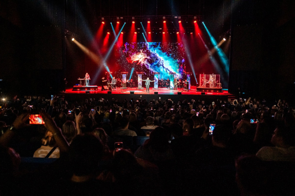 Легендарные хиты Depeche Mode «Enjoy The Symphony» Show с оркестром