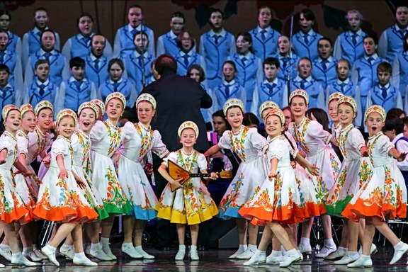 &Acy;&ncy;&scy;&acy;&mcy;&bcy;&lcy;&softcy; &pcy;&iecy;&scy;&ncy;&icy; &icy; &pcy;&lcy;&yacy;&scy;&kcy;&icy; &icy;&mcy;&iecy;&ncy;&icy; &Vcy;&period;&Scy;&period;&Lcy;&ocy;&kcy;&tcy;&iecy;&vcy;&acy;
