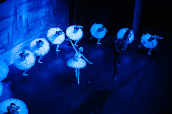 &Bcy;&acy;&lcy;&iecy;&tcy; &laquo;&Lcy;&iecy;&bcy;&iecy;&dcy;&icy;&ncy;&ocy;&iecy; &ocy;&zcy;&iecy;&rcy;&ocy;&raquo;