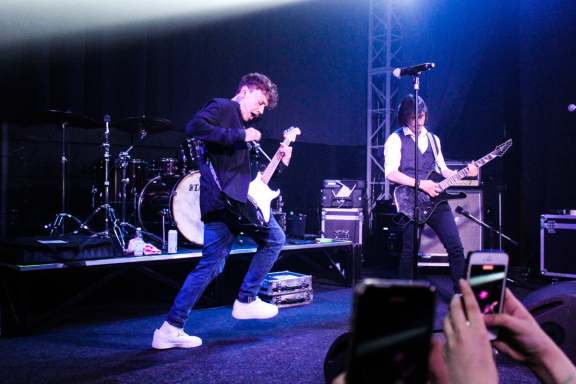 &Tcy;&Rcy;&Icy; &Dcy;&Ncy;&YAcy; &Dcy;&Ocy;&ZHcy;&Dcy;&YAcy;