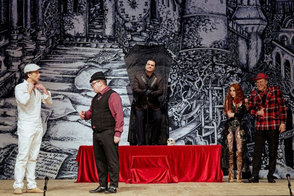 Спектакль "Мастер и Маргарита"