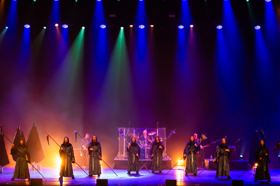 Легендарные хиты ENIGMA, GREGORIAN, SANDRA в шоу MIRROR OF ENIGMA