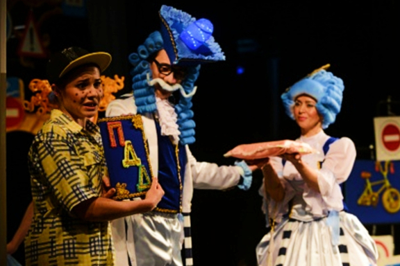 &Pcy;&iecy;&tcy;&icy;&ncy; &Dcy;&iecy;&ncy;&softcy; &rcy;&ocy;&zhcy;&Dcy;&iecy;&ncy;&icy;&yacy;