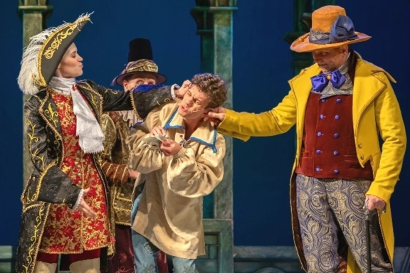 "&Tcy;&rcy;&ucy;&fcy;&fcy;&acy;&lcy;&softcy;&dcy;&icy;&ncy;&ocy;"