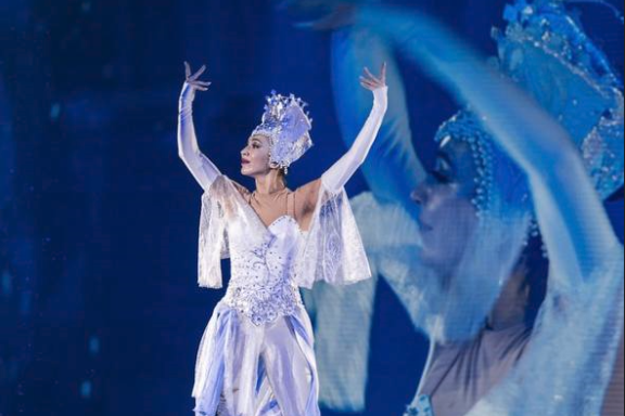 Снежная Королева на льду