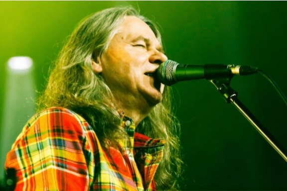 &CHcy;&icy;&zhcy;&&Scy;o